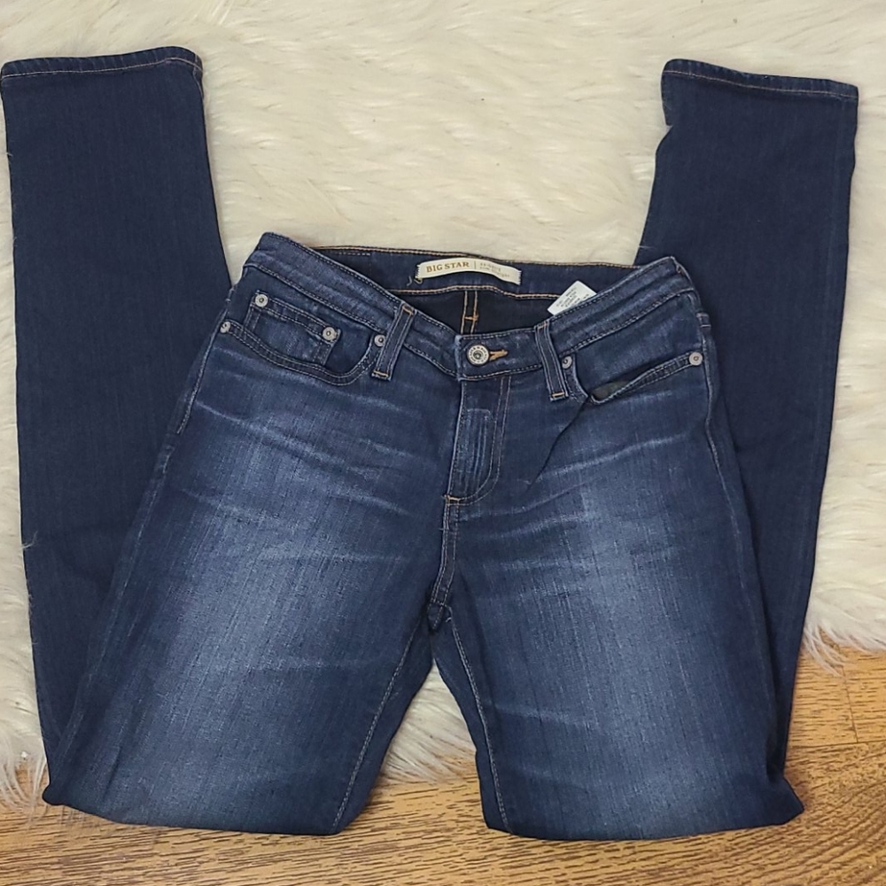 Big Star Brigette slim straight dark wash jeans 26